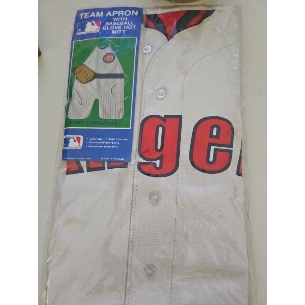 VTG Angels Los Angeles MLB Team Apron W/Baseball Glove Hot Mitt Uniform Costume